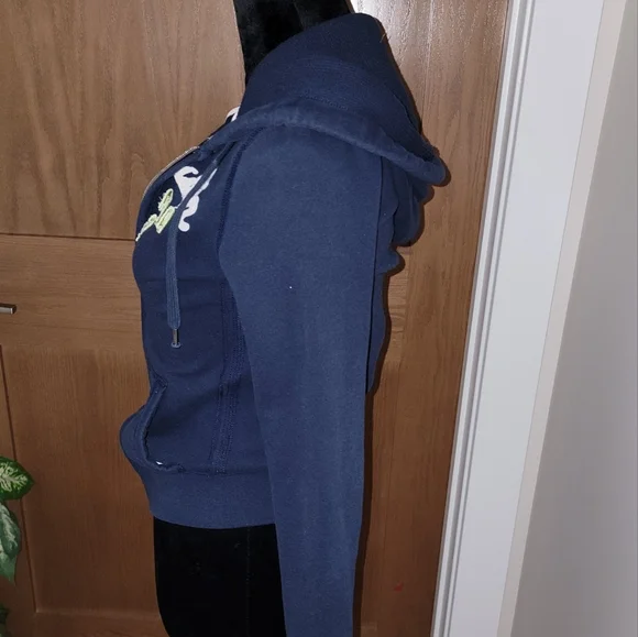 HOLLISTER - Picture 7 of 12